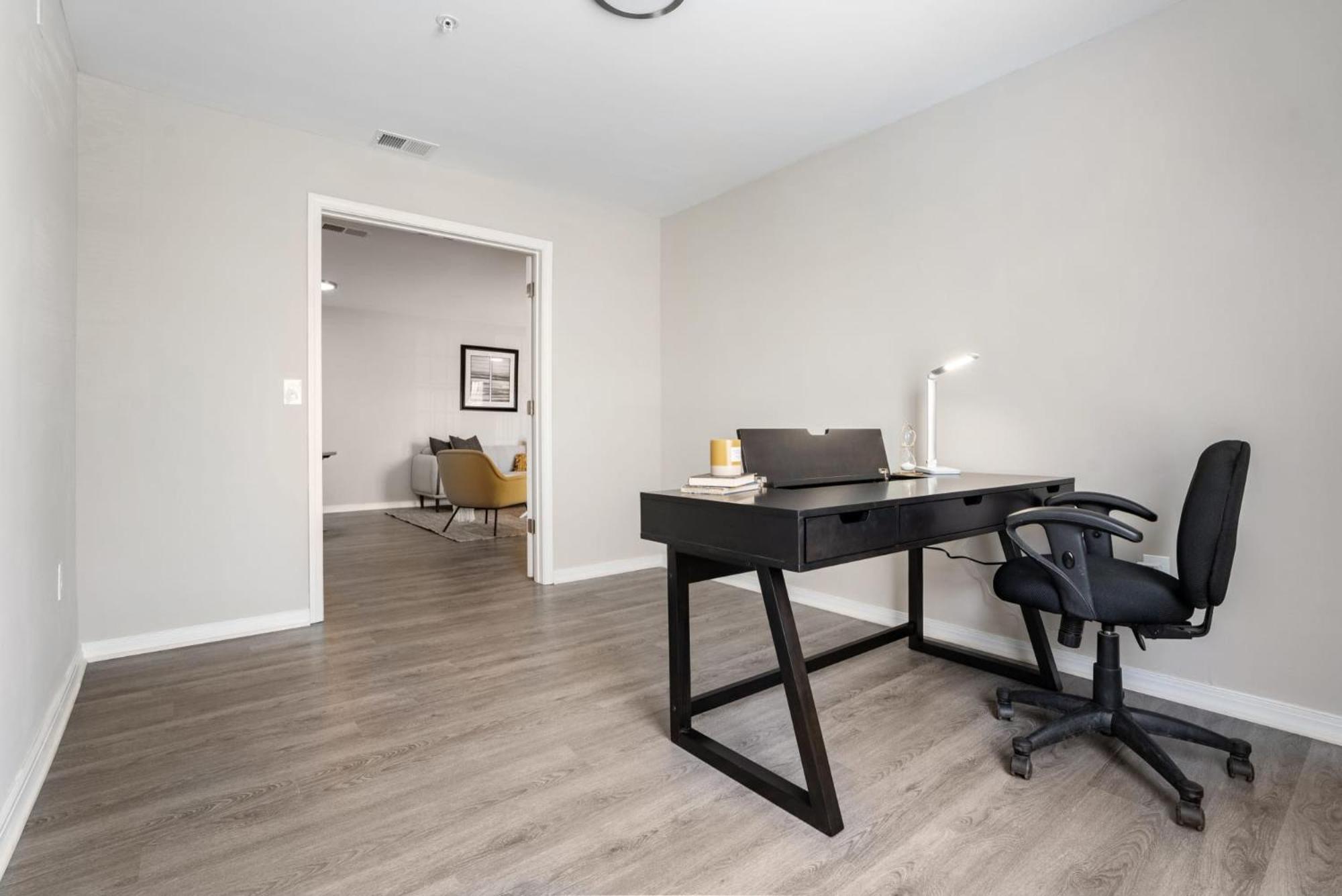 One Bedroom Apartment Near Downtown Raleigh Dış mekan fotoğraf